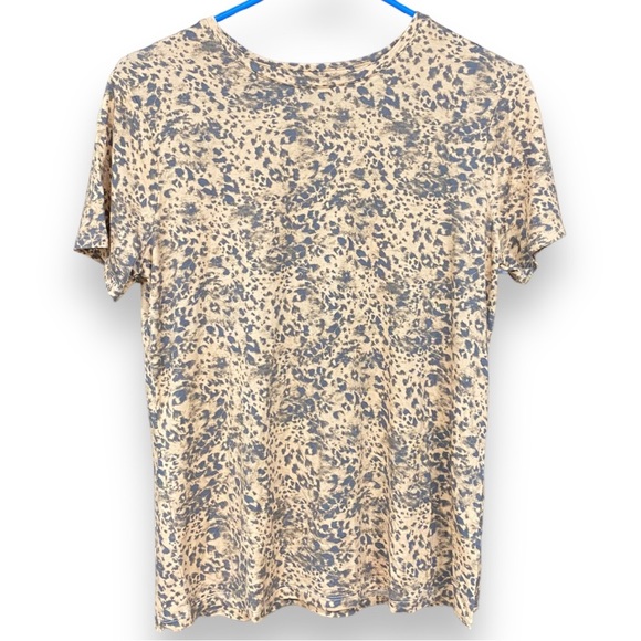 New Nine West Soft Spun Cheetah Print Tan Short Sleeve T-shirt Medium - Picture 2 of 5